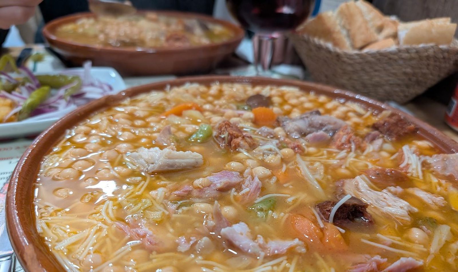 gastronomia-espana-madrid-cocido-bar-menendez