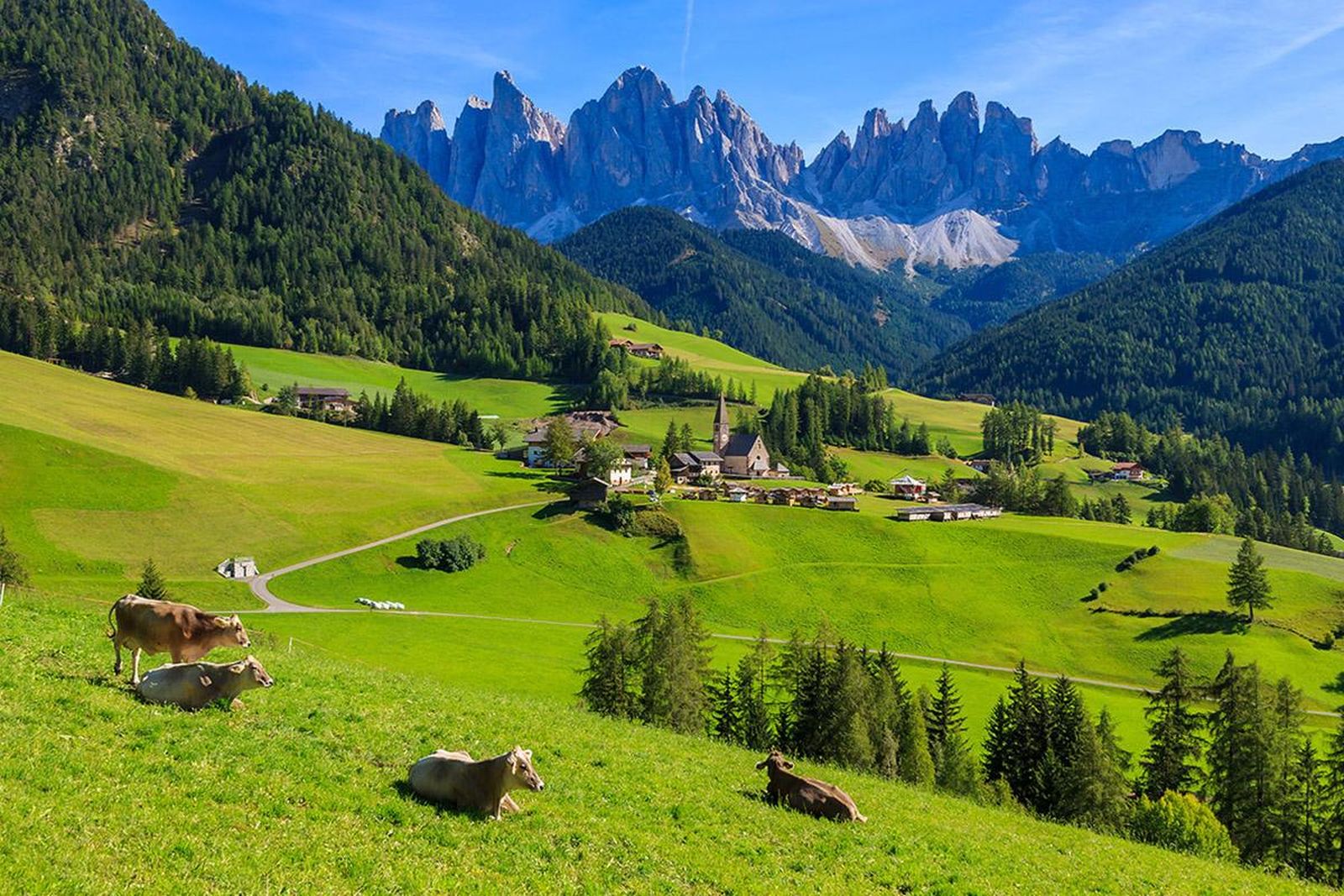 italia_dolomitas_val-di-funes
