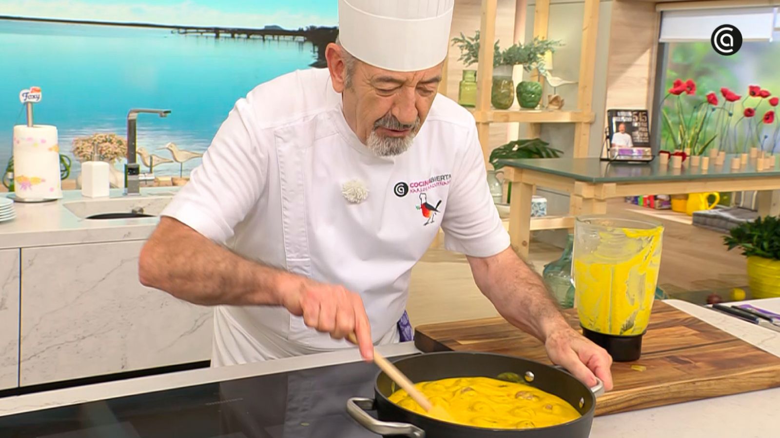 Albóndigas de ternera y jamón en salsa